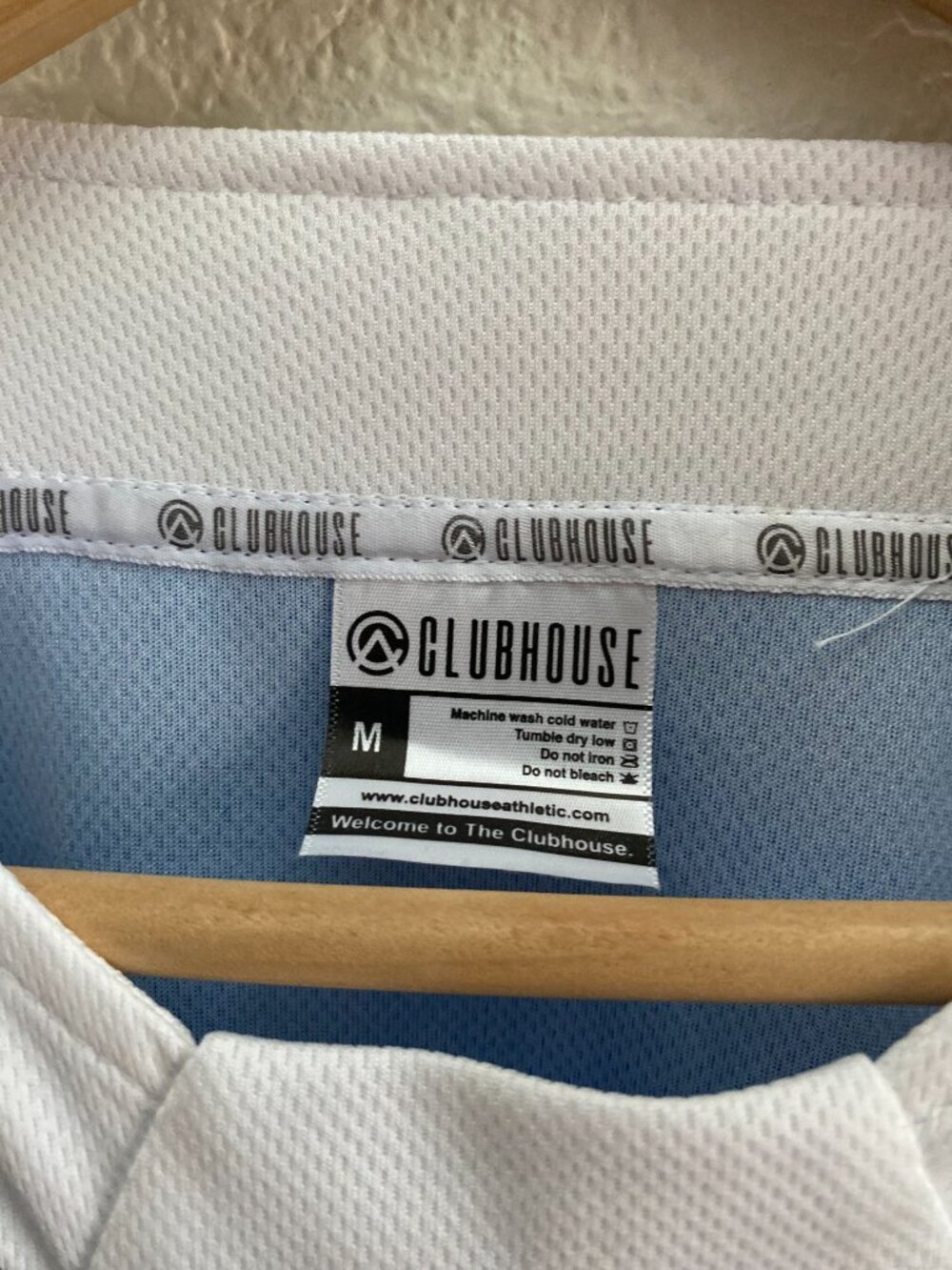 Chicago Cubs MLB Hockey Style Jersey Medium 9/17/24 Special Ticket Giveaway SGA - Picture 2 of 3